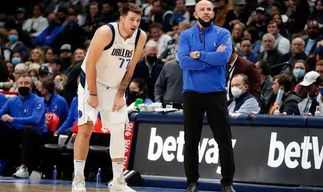 官方网址-赛季结束独行侠展望未来 休赛期将全力补强阵容