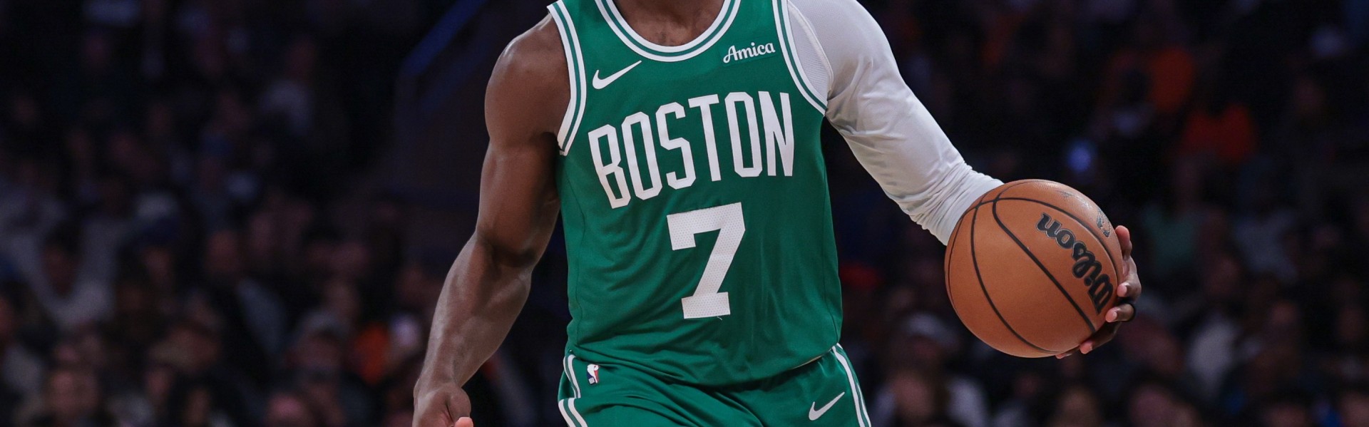 官方网址-25分8板！杰伦·布朗：猛龙是联盟中身体对抗最强的球队之一