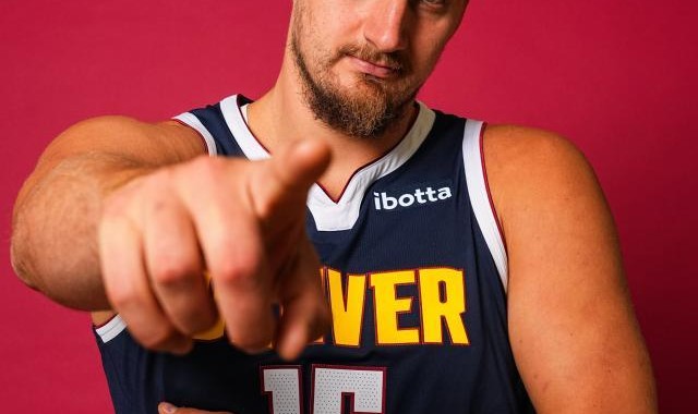 视数据为粪土！约基奇才是本赛季三分命中率之王