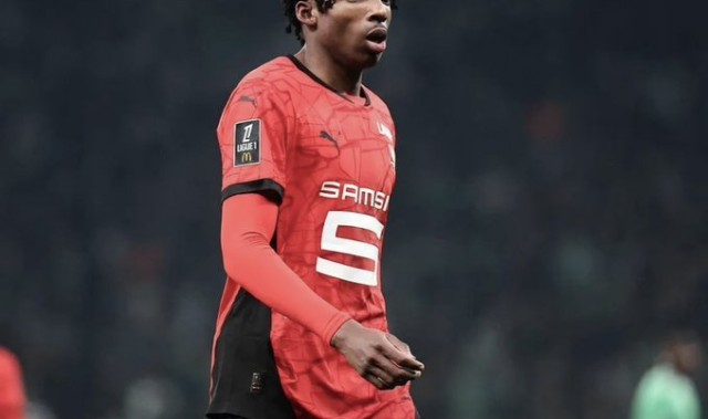 切尔西24小时内接触雅凯和雷恩|_新浪体育_新浪新闻