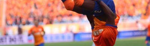 官方网址-近7战仅1胜的泰山靠1人止住颓势 小摩托独造3球